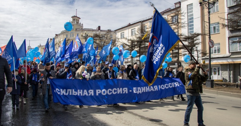 «Единая Россия» приняла участие в праздничном первомайском шествии