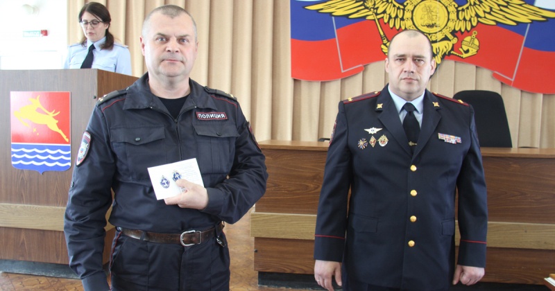 В Отделе МВД России по городу Магадану наградили лучших сотрудников охранно-конвойных подразделений