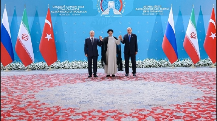 По итогам встречи в Тегеране принято совместное заявление президентов РФ, Ирана и Турции