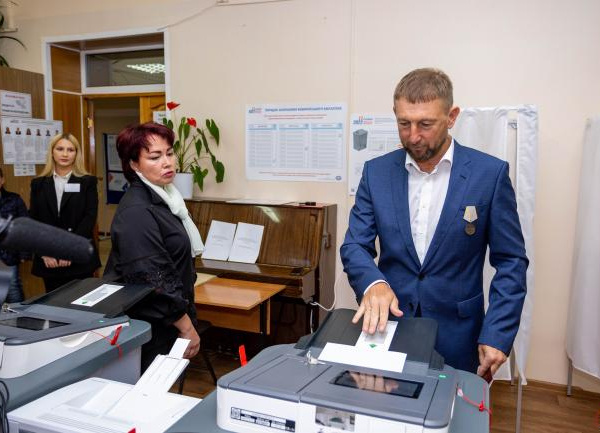 Кандидаты от «Единой России» лидируют в прошедших выборах на Колыме