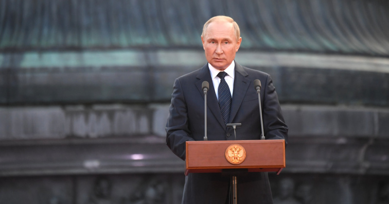 Президент Путин назвал любое ослабление суверенитета России смертельно опасным для страны