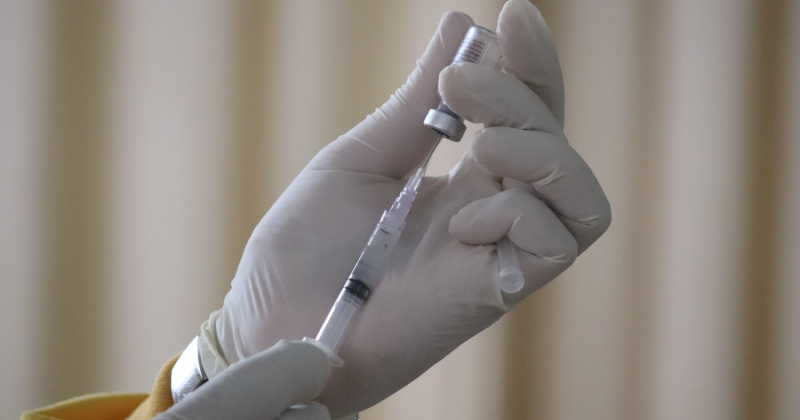 Порядка 50% родителей написали отказ от вакцинации против гриппа в детских садах Магадана