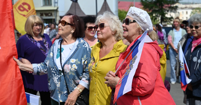 Мэр города Юрий Гришан поздравил магаданцев с Днем пожилых людей