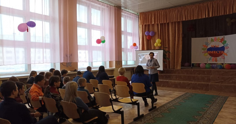 Полицейские Колымы приняли участие во Всероссийской акции «День правовой помощи детям»
