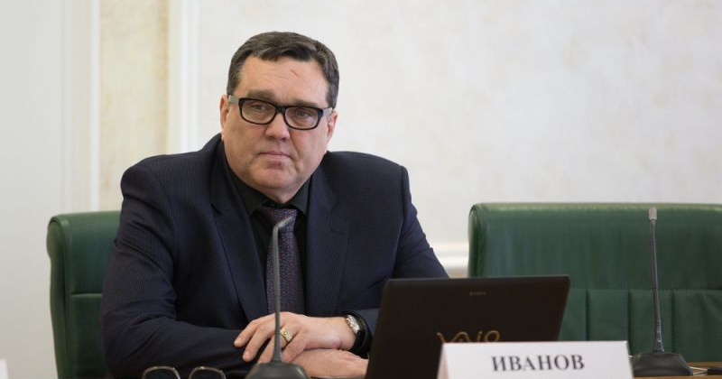 Сергей Иванов поздравляет колымчан с Днем Конституции РФ