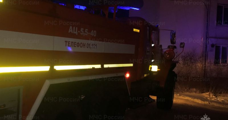 Магаданские пожарные ликвидировали загорание в поселке Сокол
