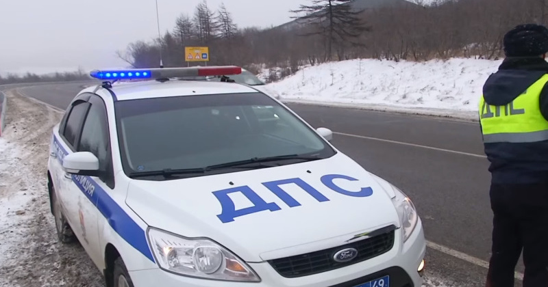 В Магаданской области в новогодние праздники госавтоинспекторы выявили 262 нарушения Правил дорожного движения
