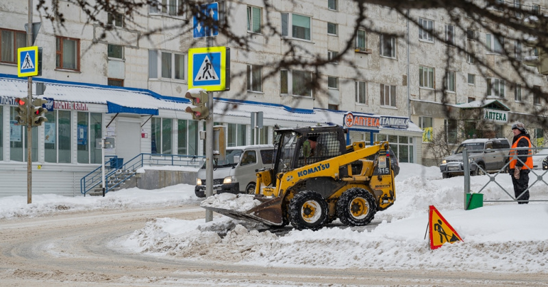 Сегодня в городе в связи со снегоуборкой ограничено движение на Берзина, Коммуны и Портовой
