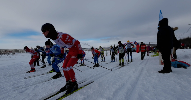В Магадане прошла Всероссийская массовая лыжная гонка «Лыжня России – 2023»