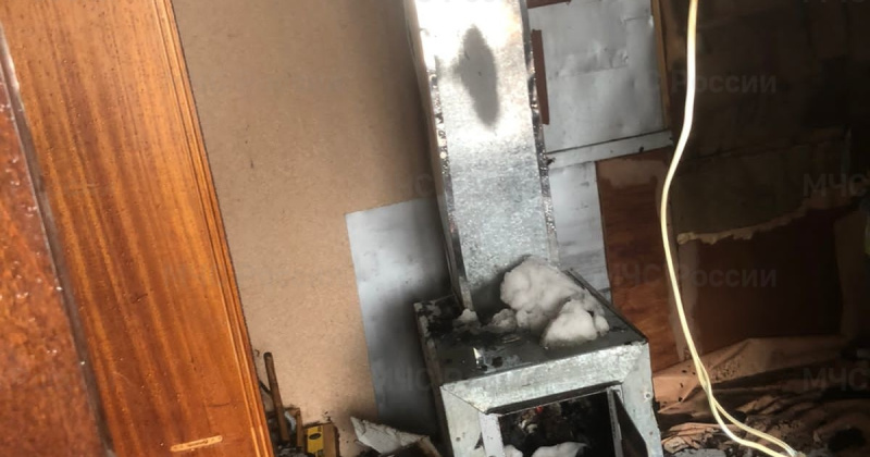 Неисправность печного оборудования могла стать причиной пожара в частном доме в Магадане