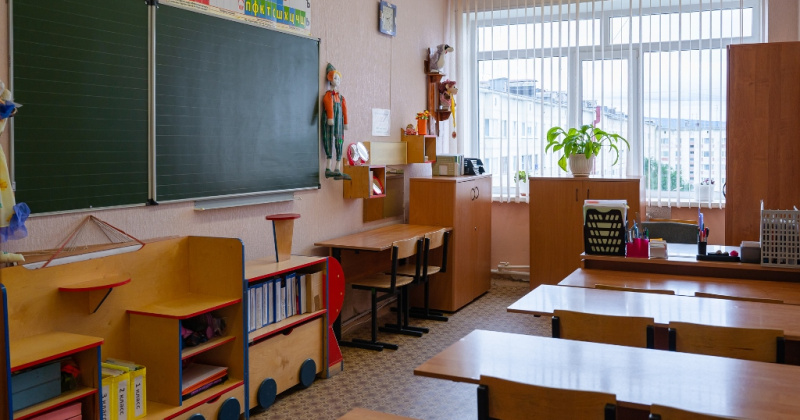 Самыми дефицитными специалистами в Магаданская область стали медики и учителя
