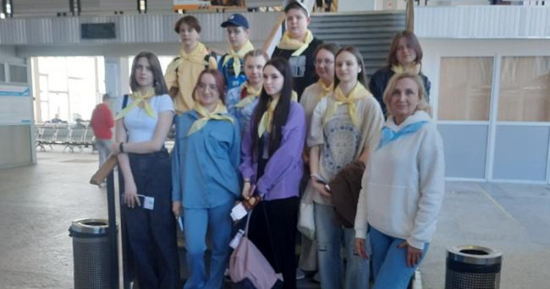 10 самых активных, смелых, находчивых школьников Магаданской области направились во Всероссийский детский центр «Океан»