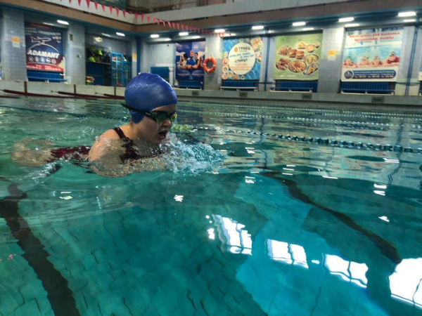 Файзулина Арина начала интенсивную подготовку к участию в Чемпионате России по плаванию лиц с поражением ОДА