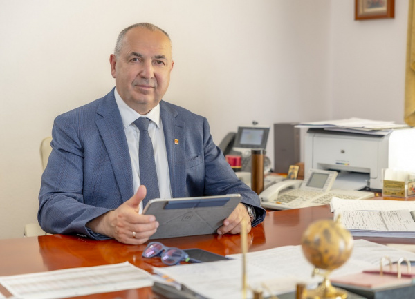 Глава Магадана Юрий Гришан улучшил свои позиции в Национальном рейтинге мэров