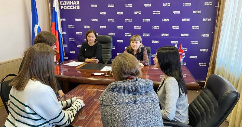 В общественной приёмной «Единой России» прошёл Единый день приёма родителей дошкольников
