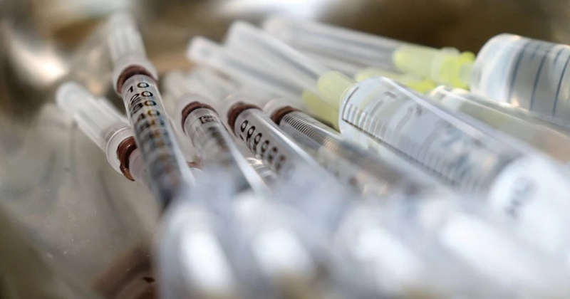 В Магаданскую область поступит обновлённая вакцина от COVID-19