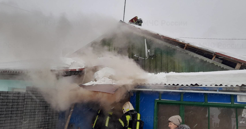 Магаданские пожарные ликвидировали возгорание в частном доме