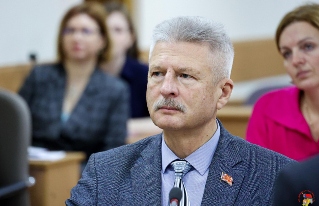 Петр Голубовский представил информацию о депутатской деятельности в 2023 году
