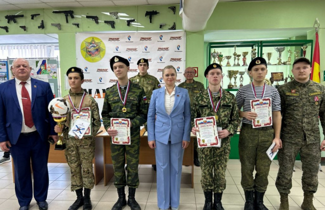 Открытые городские соревнования по военно-спортивному многоборью «Магаданские витязи» прошли в областном центре
