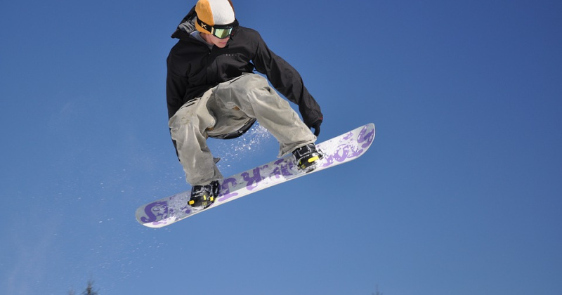 Соревнования по керлингу и сноуборду пройдут на «Снегорке» в выходные