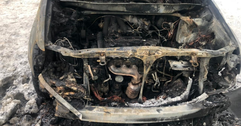 Автомобиль «Лексус» загорелся в г. Магадане