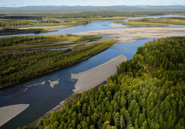 Река Колыма – гордость Магаданской области и опора ее экономики