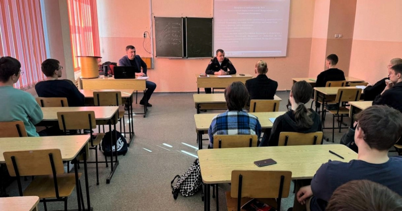 Магаданские полицейские провели беседу по антикоррупционному просвещению со студентами ведущего вуза Колымы