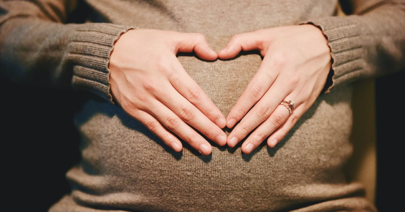 Более 100 будущих мам в Магаданской получают единое пособие по беременности в 2024 году
