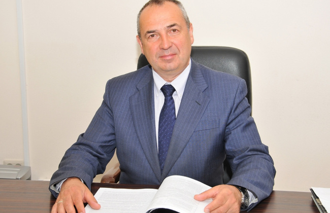 Мэр Магадана Юрий Гришан поздравил работников радио и всех отраслей с профессиональным праздником