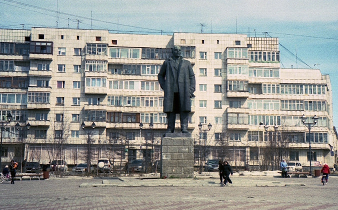12 мая 1969 года Решением горисполкома площади в центре Юго-Восточного района присвоено наименование площади Космонавтов