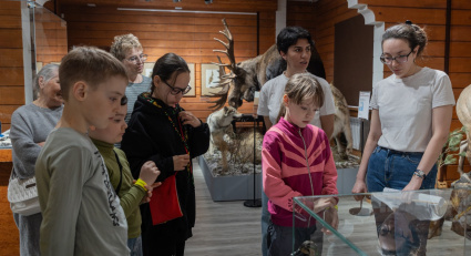 «Единая Россия» помогла близким участников СВО побывать на выставках в ночь музеев