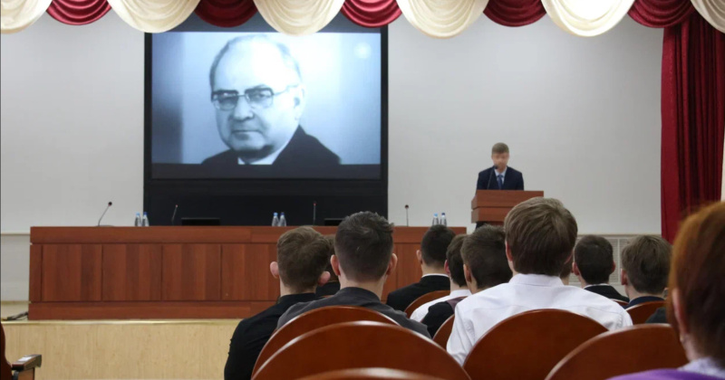 Школьникам Магадана рассказали о деятельности Федеральной службы безопасности Российской Федерации