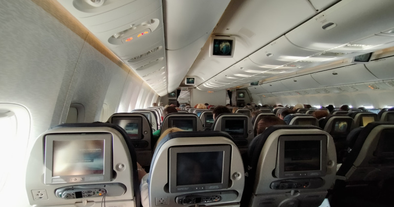 Условный срок получил гражданин, устроивший дебош на борту самолета рейса Москва-Магадан