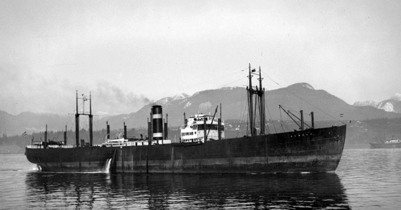 24 июля 1946 года  в Находке в результате пожара, продолжавшегося на портовых складах взорвался стоящий под погрузкой пароход «Дальстрой»