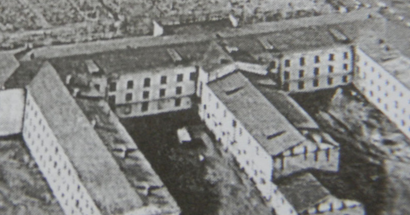 29 июля 1946 года на базе зданий бывшего Колымского полка на Левом берегу организована Центральная больница УСВИТЛА в пос. Дебин