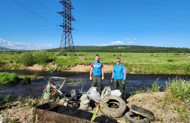 В рамках Всероссийской акции «Вода России» произведена уборка русла реки Магаданки
