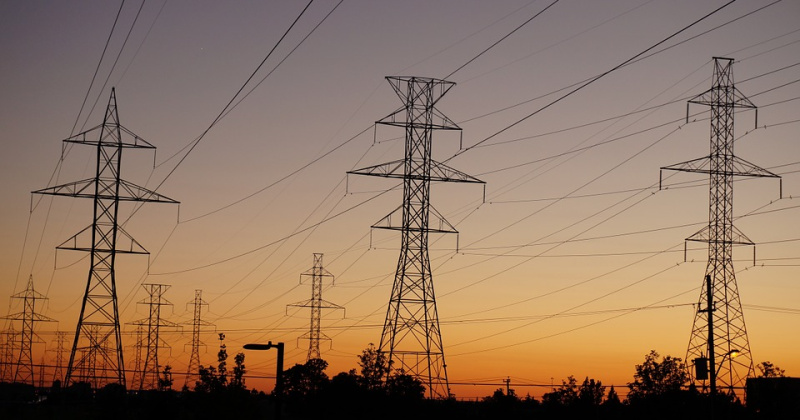 На неделе на объектах ЖКХ Магаданской области зафиксировано в два раза меньше аварийных отключений электроэнергии