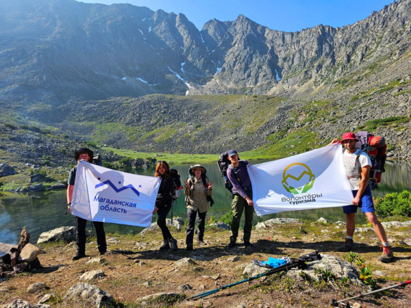 На Колыме презентовали первый маркированный туристический маршрут на вершину горы Спящий рыцарь