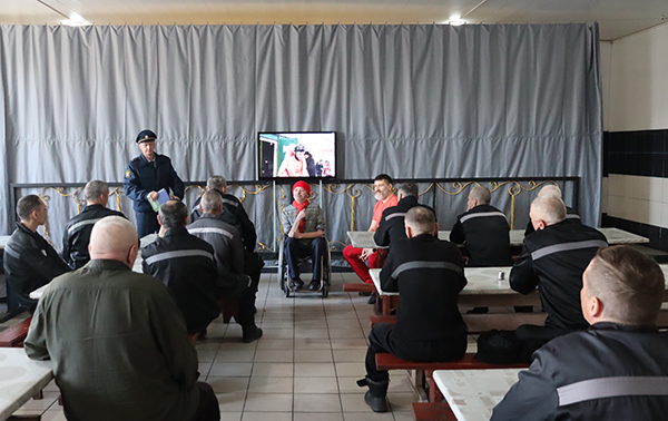 Волонтер Благотворительного фонда «Люблю жизнь» посетил исправительную колонию строгого режима