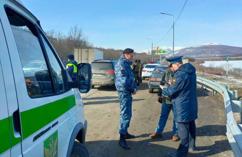Магаданские приставы арестовали пять автотранспортных средств автовладельцев, которые не погасили задолженность.