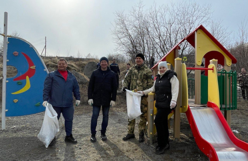 В Магадане продолжается месячник по благоустройству
