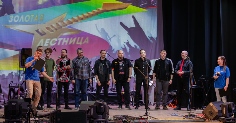 Группа «Эдельвейс» стала победителем «Золотой лестницы» в Магадане (Фото)
