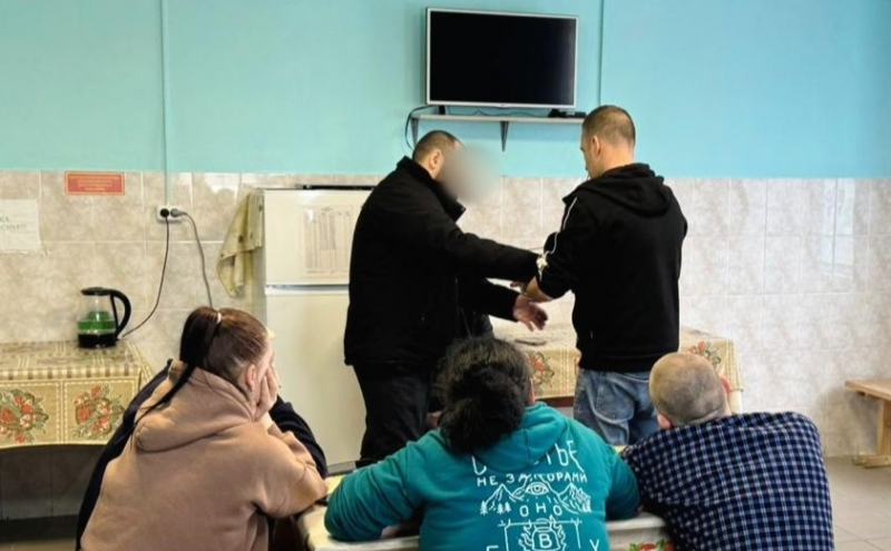 В Магадане полицейские установили подозреваемого в незаконном сбыте синтетических наркотиков на территории исправительного учреждения