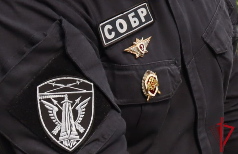 В Магадане при содействии СОБР Росгвардии задержан наркосбытчик
