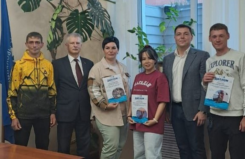 Лодка, спиннинг, палатка: компания «Тихрыбком» наградила победителей фотоконкурса «Большая рыба»