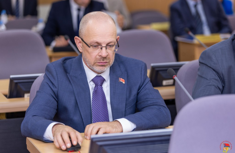 Итоги работы в колымском парламенте подвел Игорь Розинов