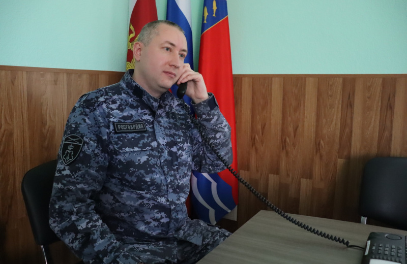 В Магадане пройдет прямая телефонная линия по вопросам трудоустройства во вневедомственную охрану Росгвардии