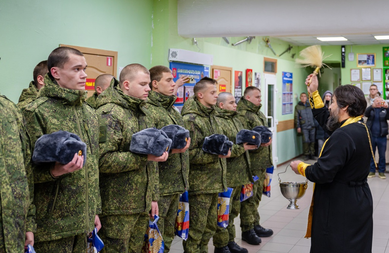 До встречи через год: очередную партию призывников проводил Магадан