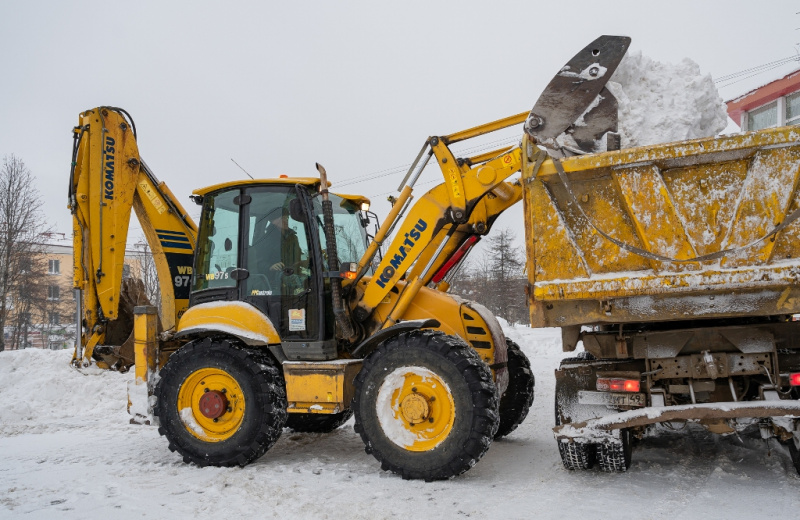 В среду, 5 ноября, на расчистку Магадана направлено 45 единиц техники ГЭЛУД и КЗХ