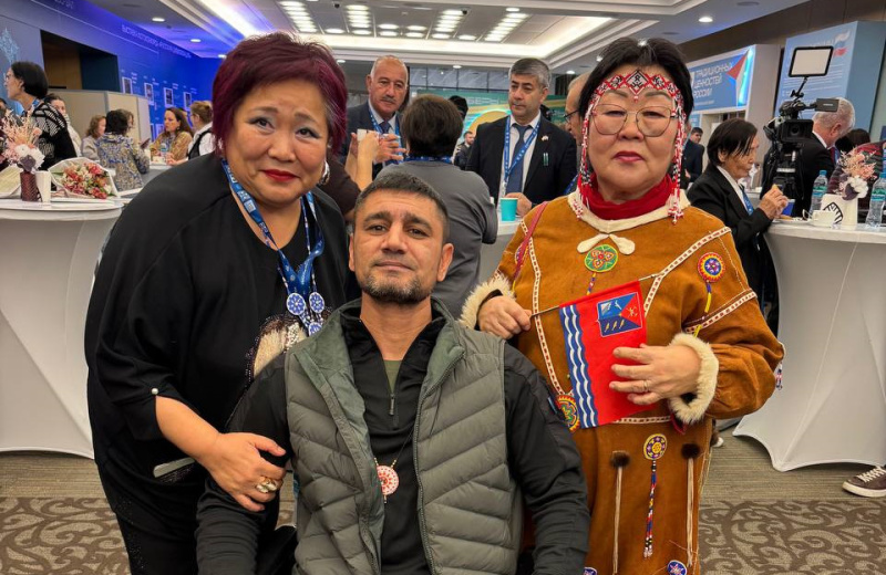 Колымский оберег передали магаданцы ветерану СВО и встретились с земляком, который проходит курс реабилитации в московском госпитале